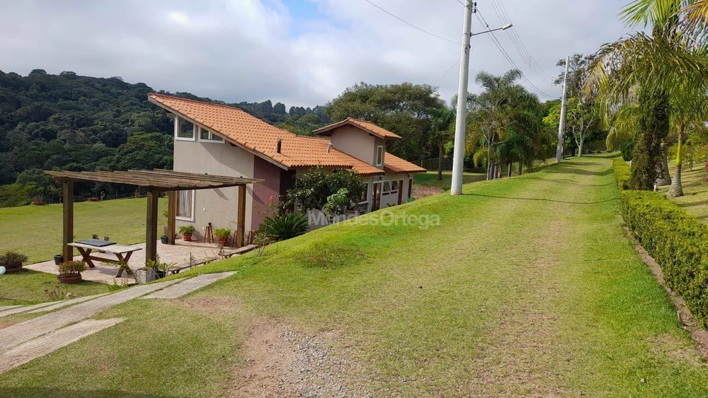 Chácara, 3 quartos, 2131 m² - Foto 2