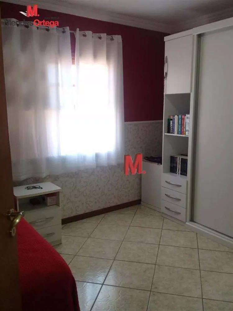 Casa, 4 quartos, 232 m² - Foto 2