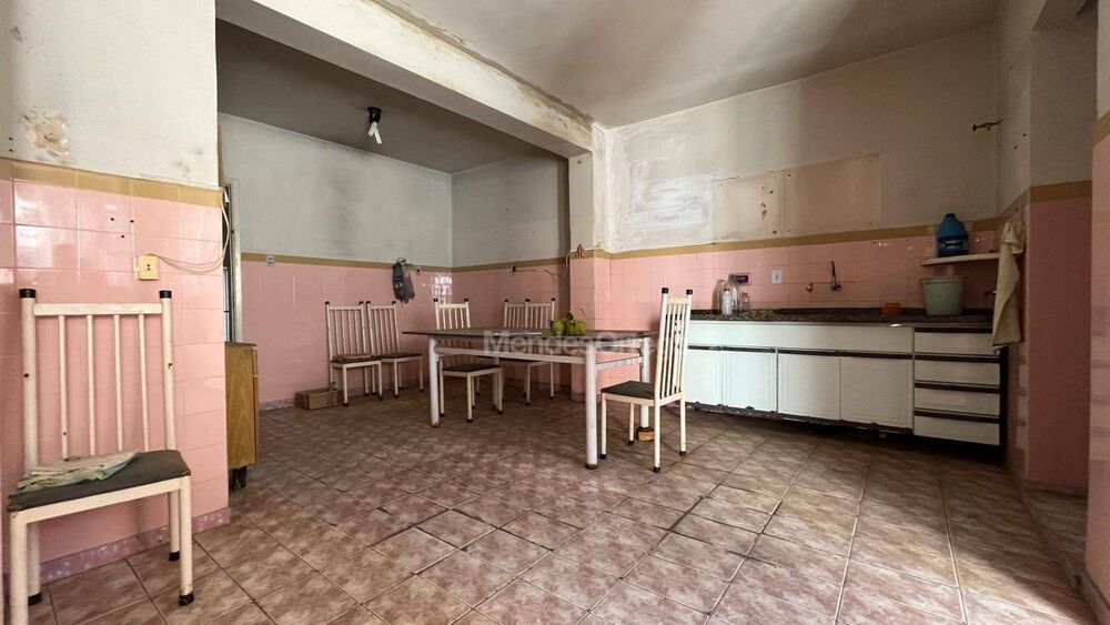 Casa à venda com 3 quartos, 199m² - Foto 3