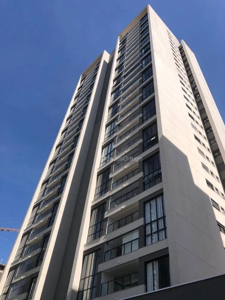 Apartamento, 4 quartos, 220 m² - Foto 1