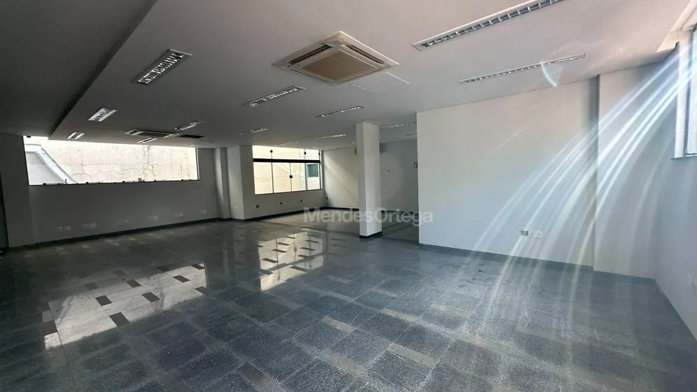 Prédio Inteiro para alugar, 1100m² - Foto 24