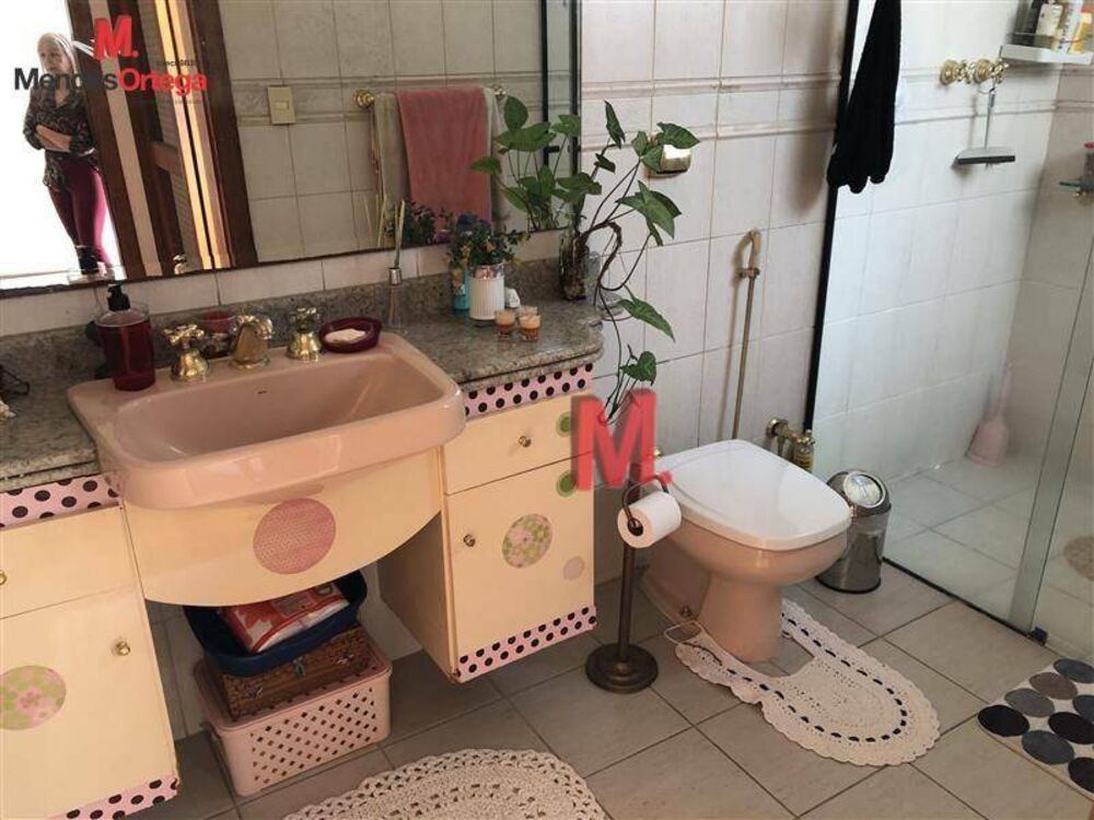 Casa, 4 quartos, 378 m² - Foto 1