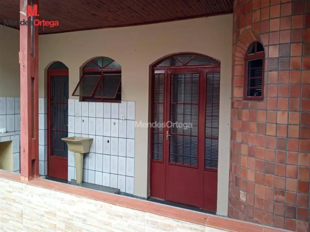 Casa, 3 quartos, 249 m² - Foto 2