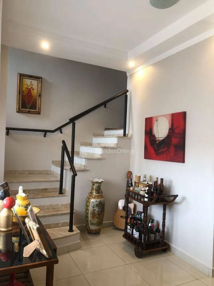 Casa, 3 quartos, 381 m² - Foto 2