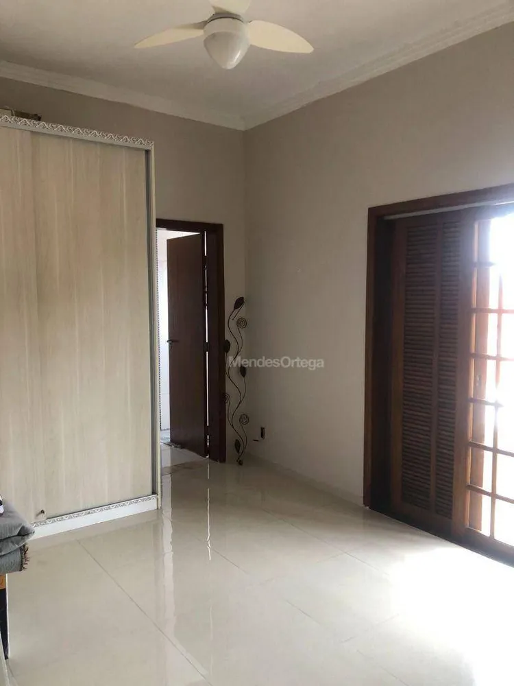Casa, 3 quartos, 381 m² - Foto 4