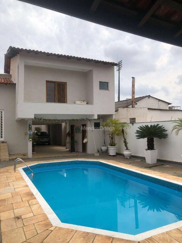 Casa, 3 quartos, 381 m² - Foto 2