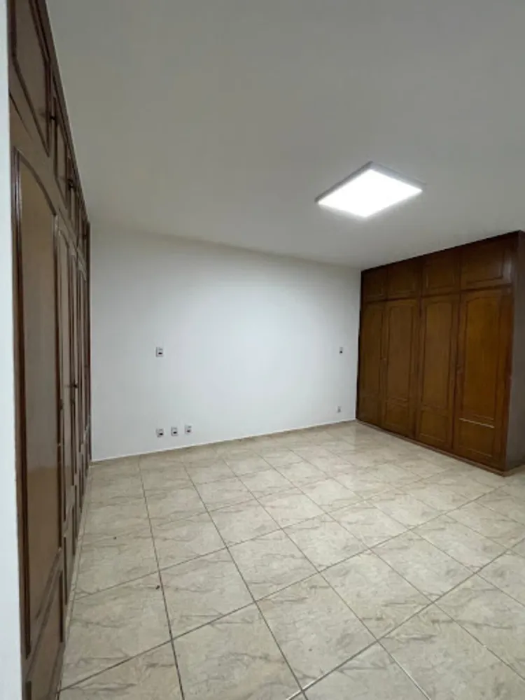 Casa, 3 quartos, 275 m² - Foto 10