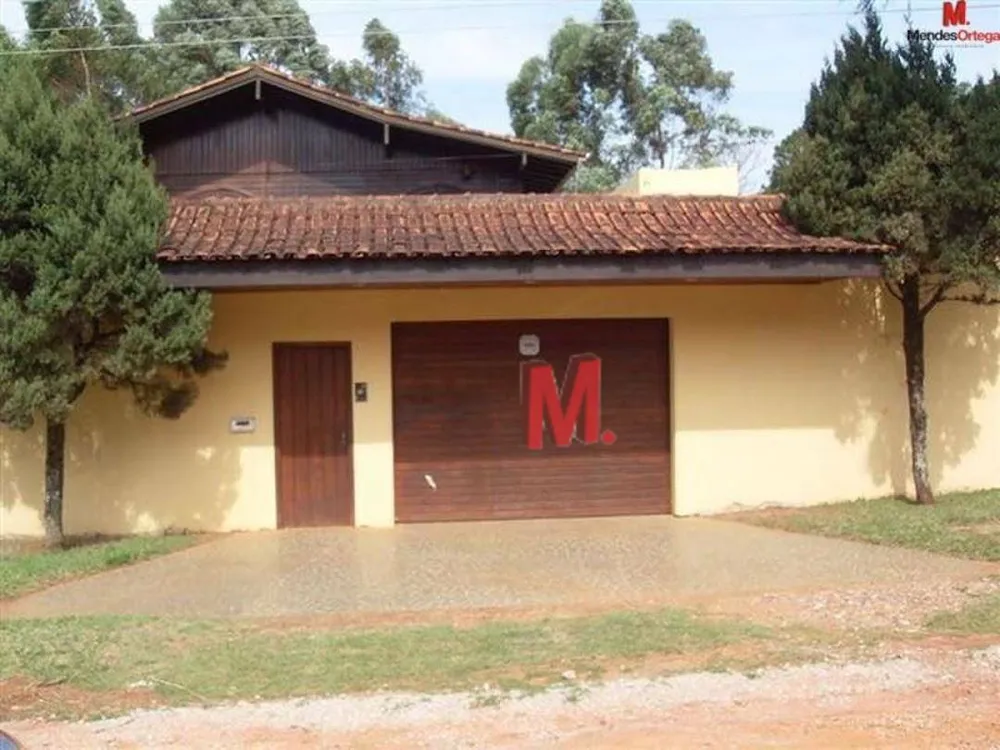 Chácara, 3 quartos, 1100 m² - Foto 1