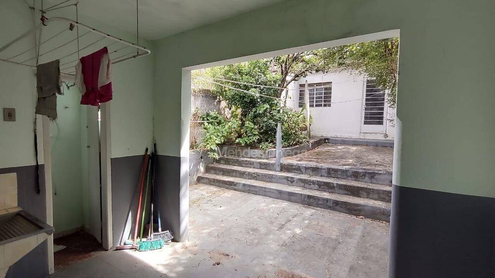 Casa à venda com 2 quartos, 80m² - Foto 1
