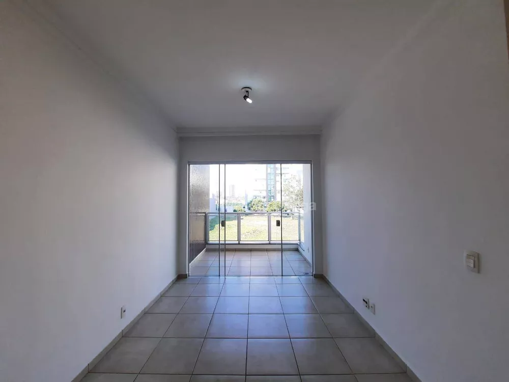 Apartamento para alugar com 3 quartos, 95m² - Foto 3