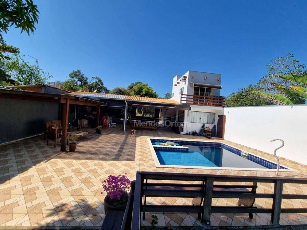 Chácara à venda com 2 quartos, 220m² - Foto 5