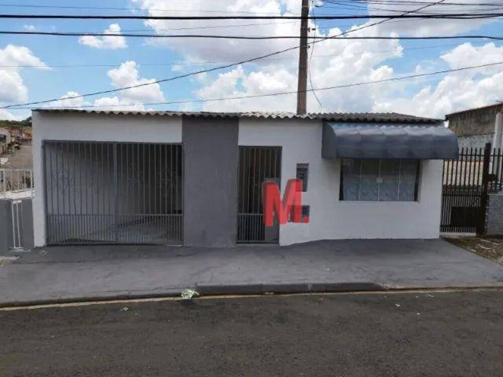 Casa à venda com 2 quartos, 150m² - Foto 1