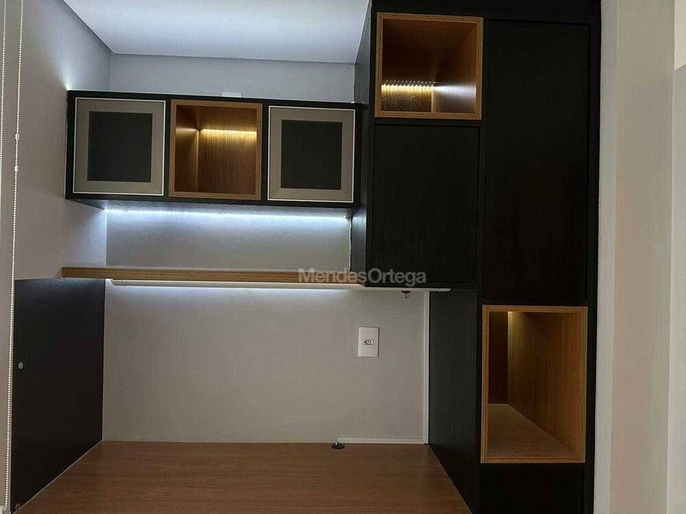 Apartamento à venda com 3 quartos, 128m² - Foto 2