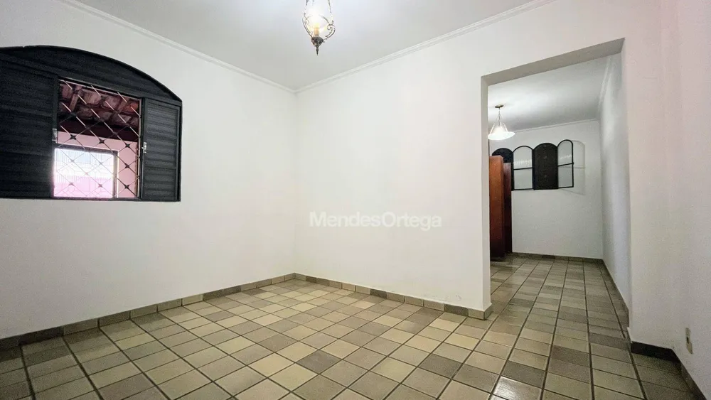 Casa, 3 quartos, 259 m² - Foto 3
