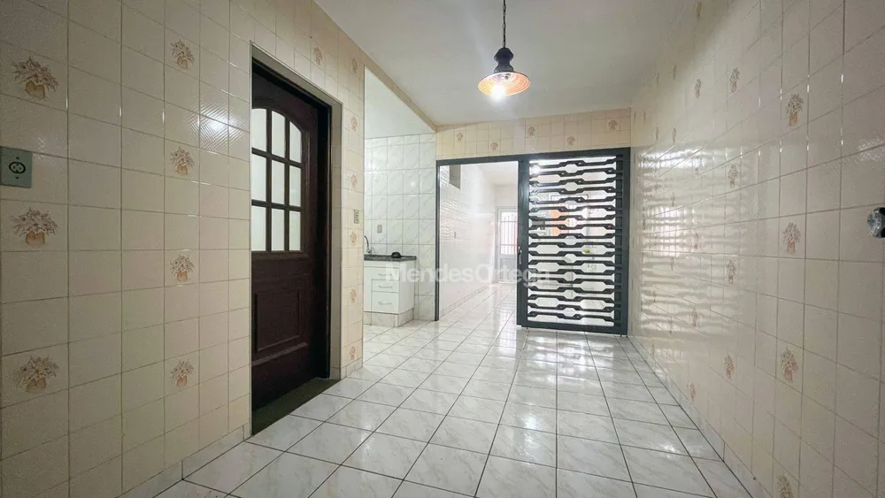 Casa, 3 quartos, 259 m² - Foto 1