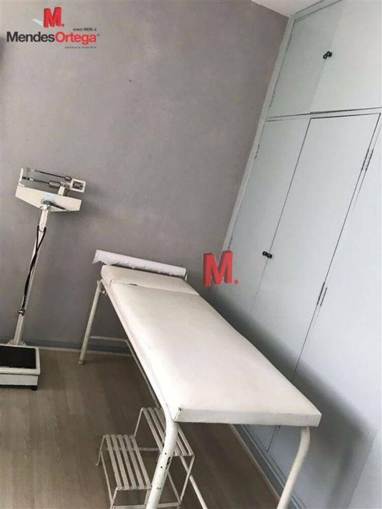 Casa à venda com 5 quartos, 217m² - Foto 11