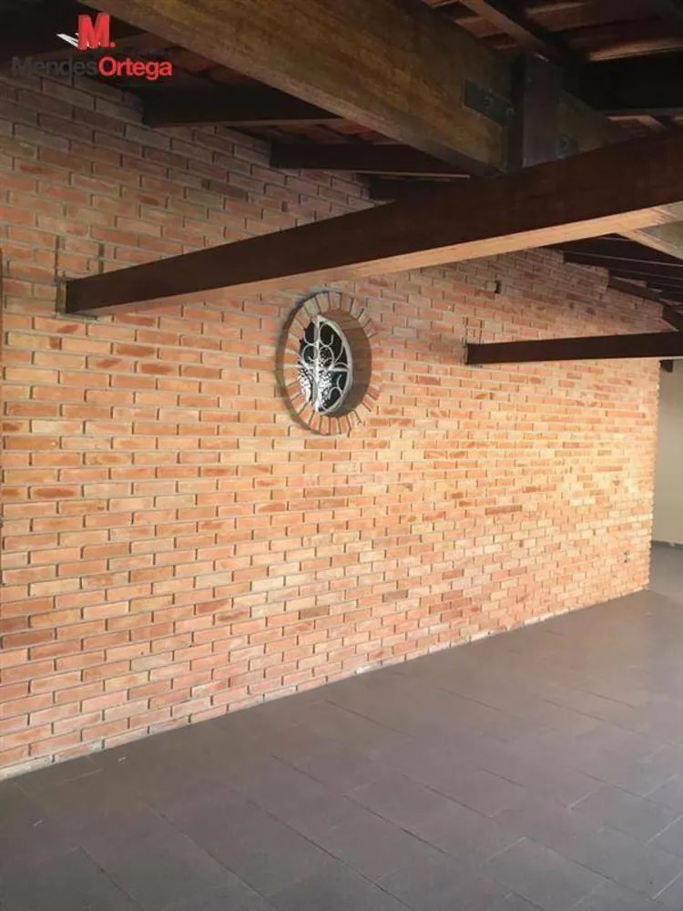 Casa, 3 quartos, 204 m² - Foto 2