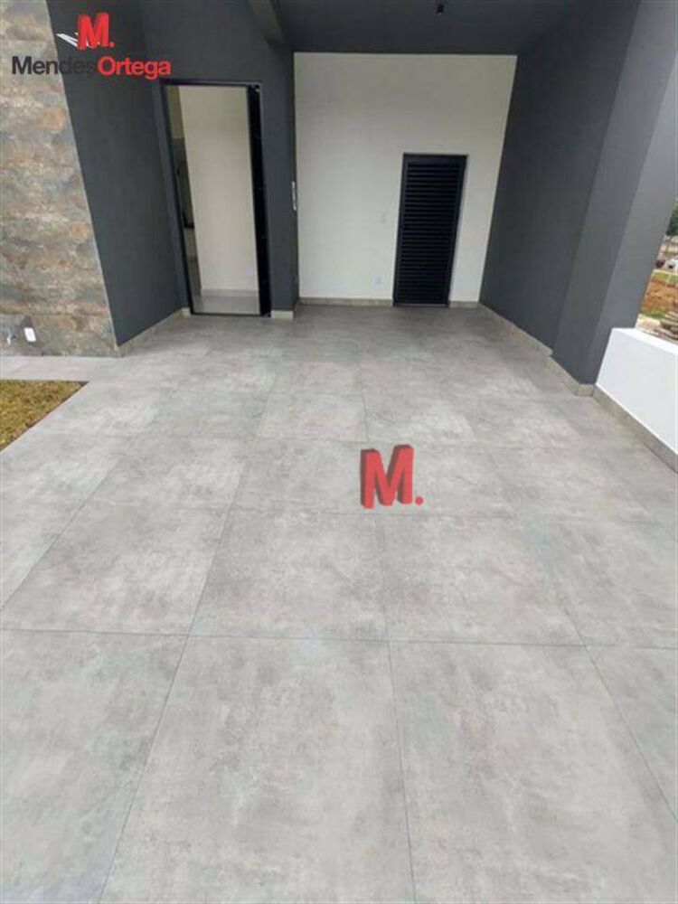 Casa de Condomínio à venda com 3 quartos, 131m² - Foto 1