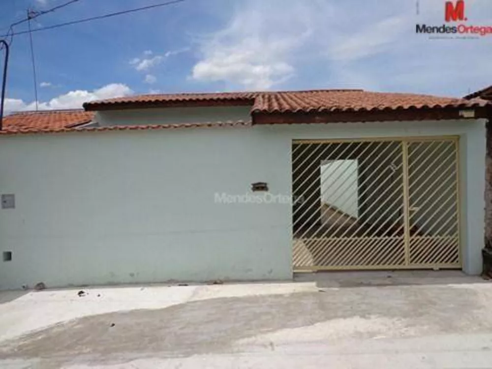 Casa à venda com 3 quartos, 100m² - Foto 1