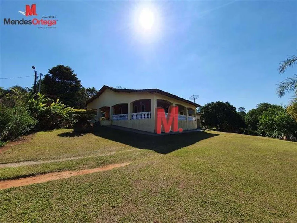 Chácara, 4 quartos, 4900 m² - Foto 1