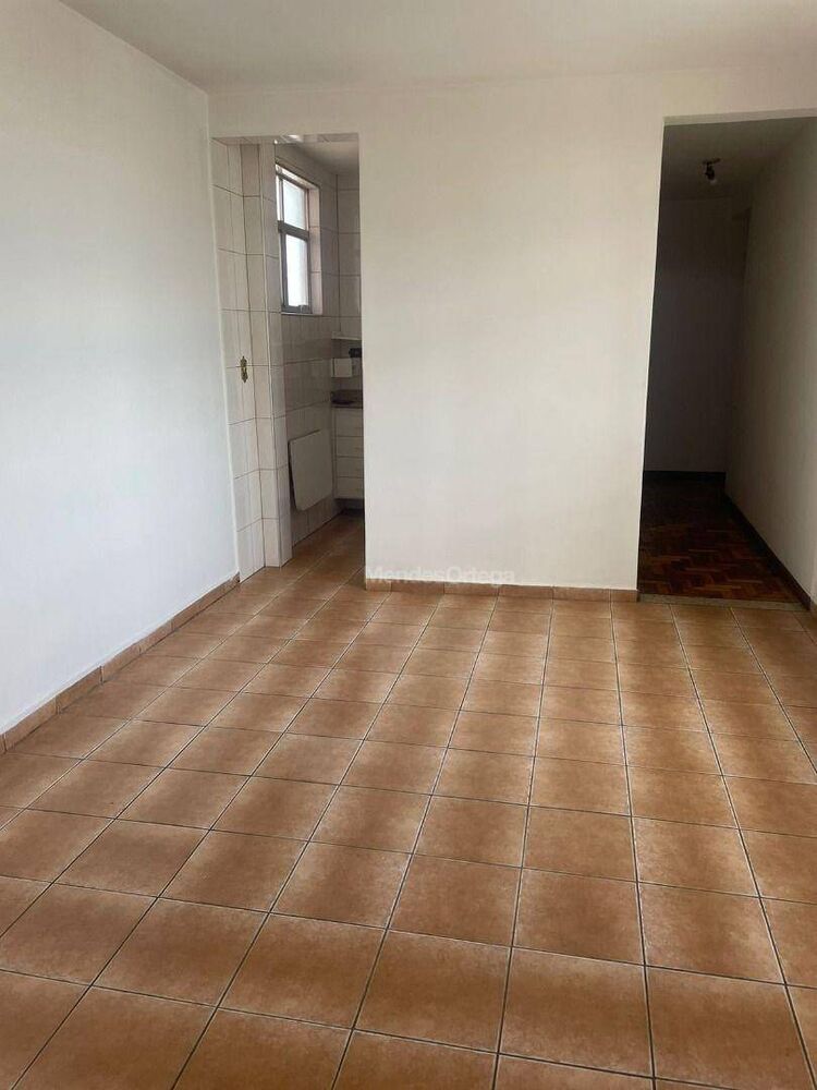 Apartamento para alugar com 3 quartos, 130m² - Foto 4