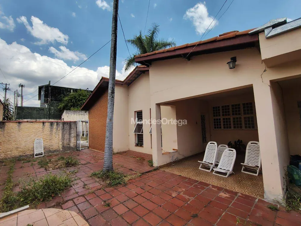 Chácara, 3 quartos, 2160 m² - Foto 1