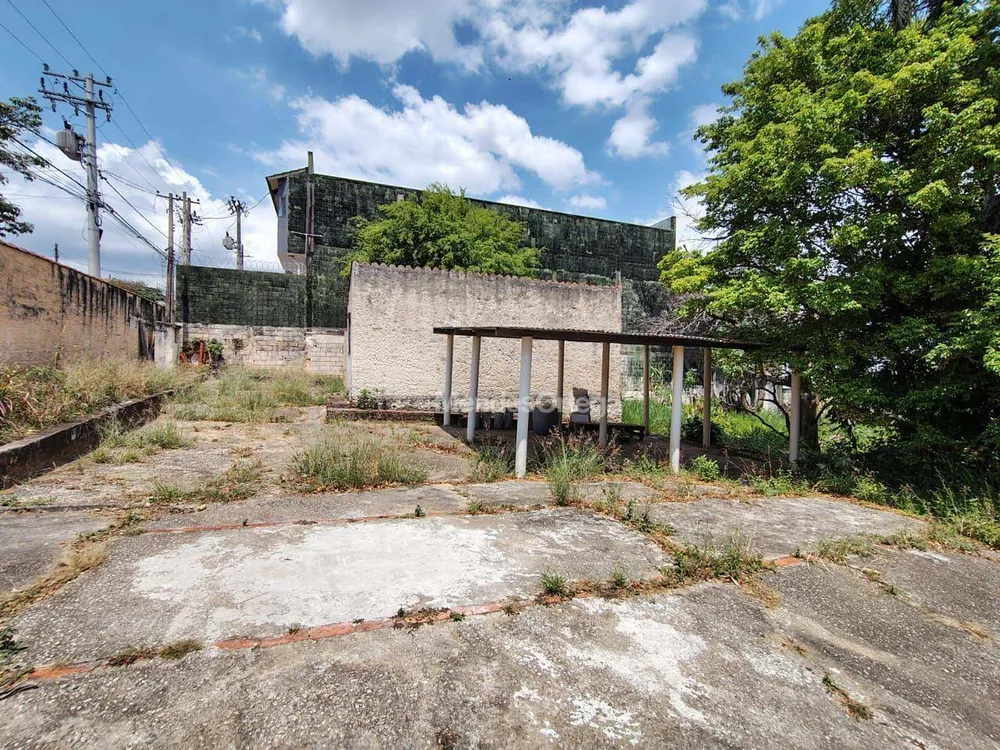 Chácara, 3 quartos, 2160 m² - Foto 9