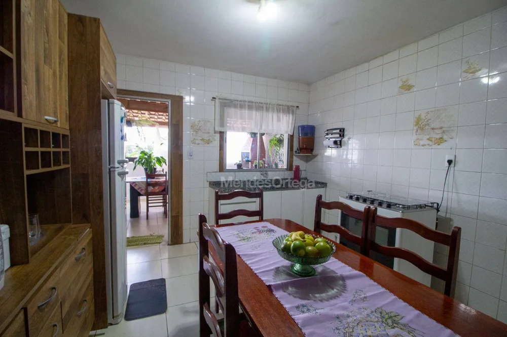 Casa, 3 quartos, 234 m² - Foto 3
