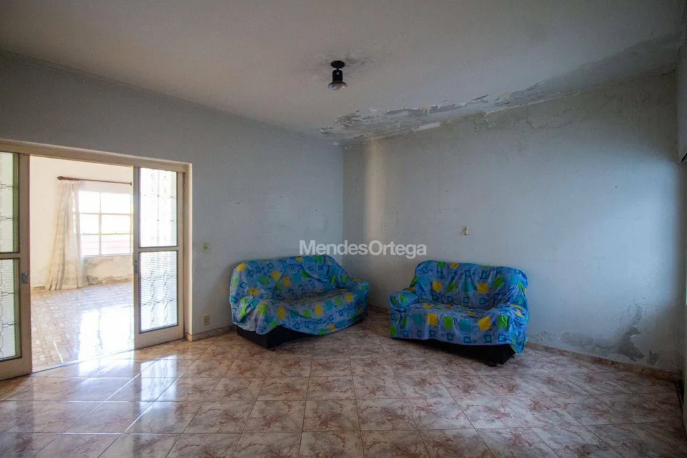 Casa, 3 quartos, 302 m² - Foto 4