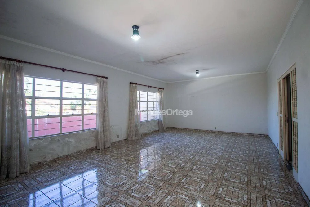Casa, 3 quartos, 302 m² - Foto 3