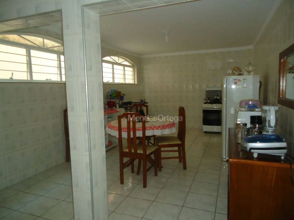 Casa, 2 quartos, 254 m² - Foto 8