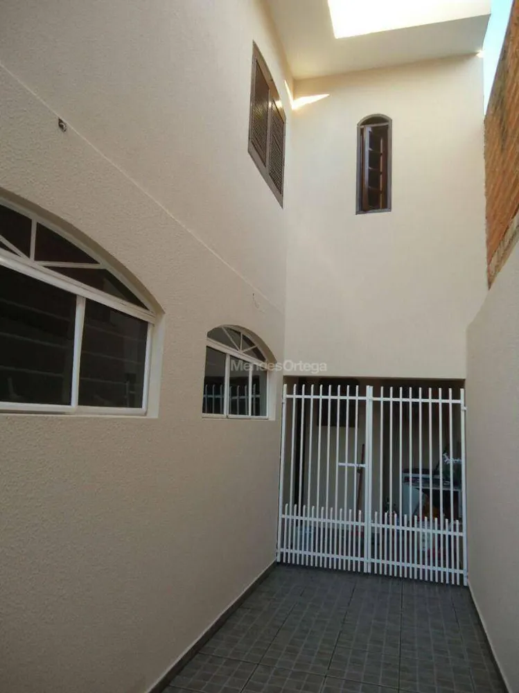 Casa, 2 quartos, 254 m² - Foto 2