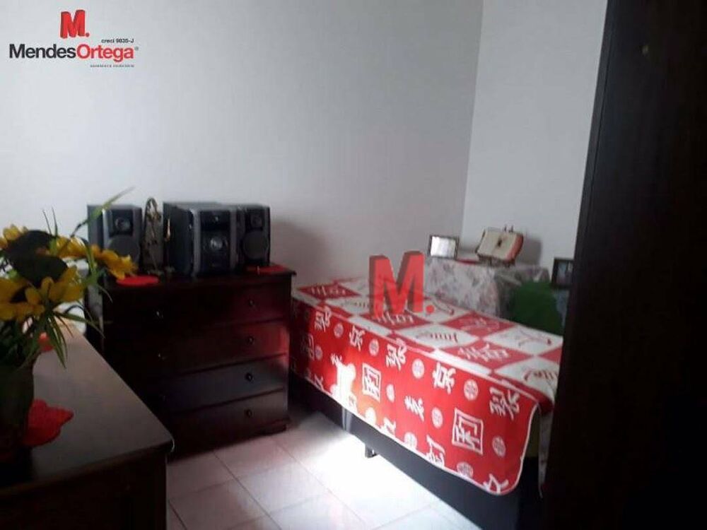 Casa, 5 quartos, 166 m² - Foto 1