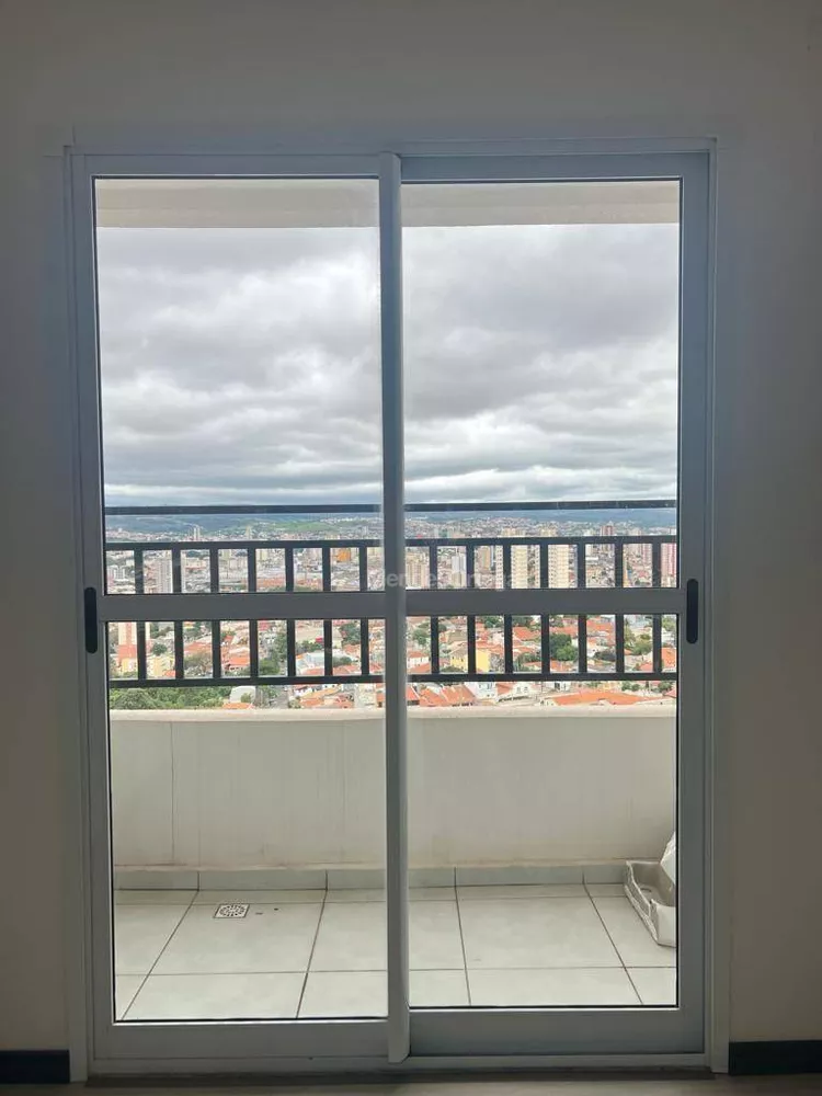 Apartamento à venda com 2 quartos, 62m² - Foto 3