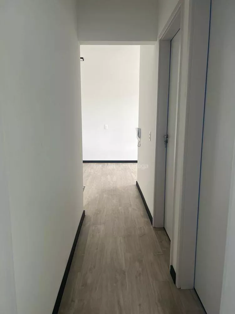 Apartamento à venda com 2 quartos, 62m² - Foto 10