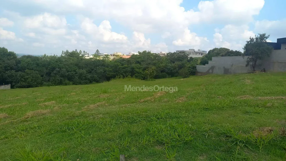 Loteamento e Condomínio, 1000 m² - Foto 1