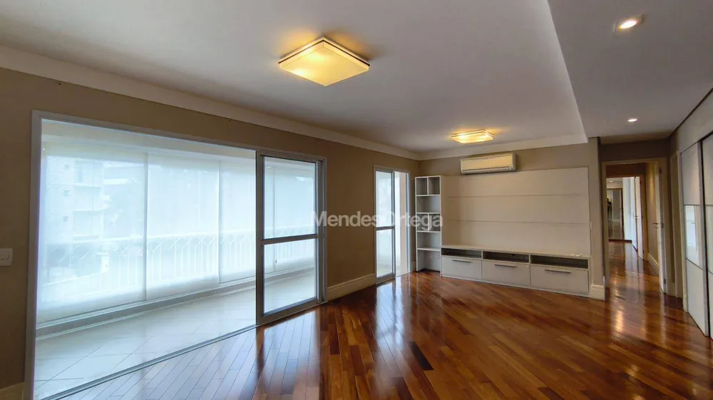 Apartamento, 3 quartos, 135 m² - Foto 2