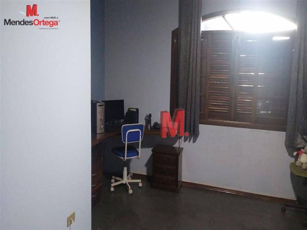 Casa, 3 quartos, 262 m² - Foto 1