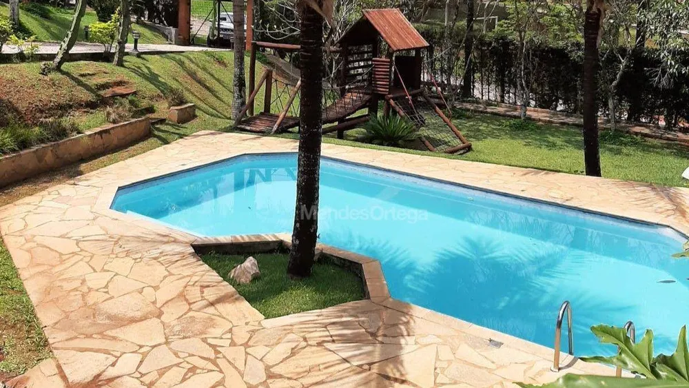 Chácara, 3 quartos, 1023 m² - Foto 2