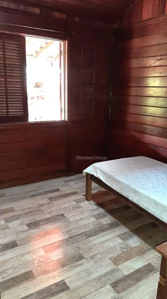 Chácara, 3 quartos, 1023 m² - Foto 11
