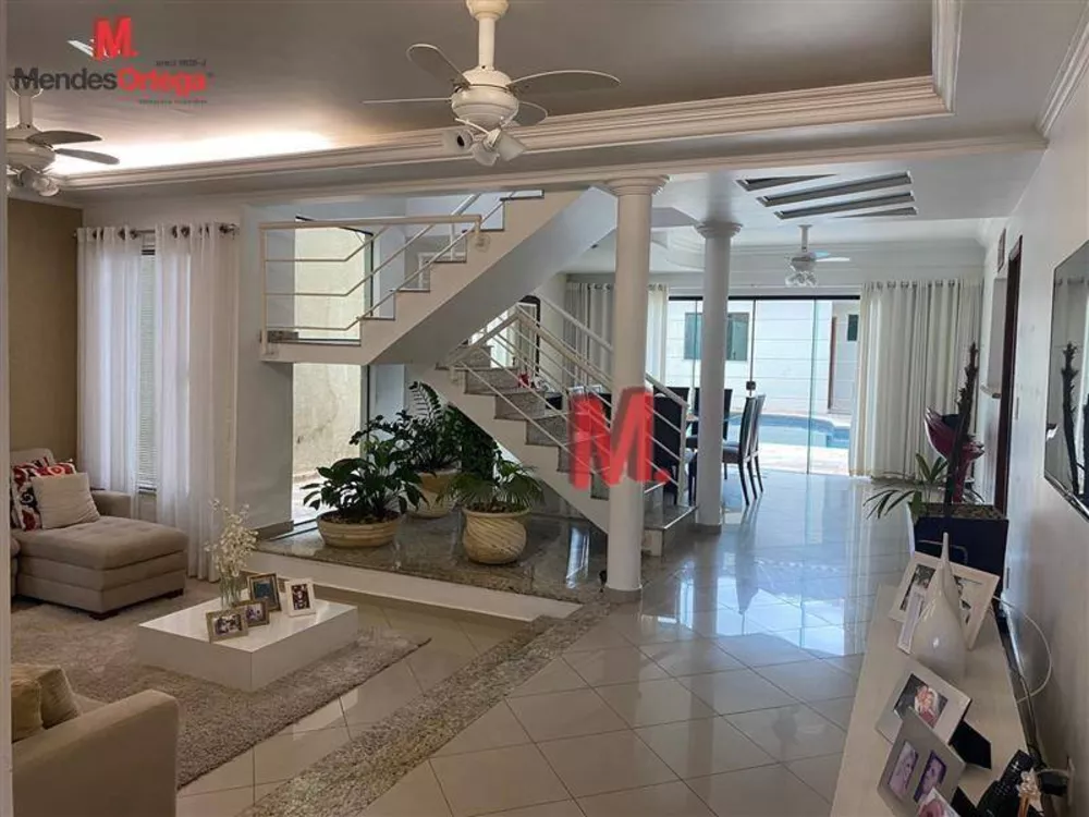 Casa de Condomínio à venda com 3 quartos, 274m² - Foto 3