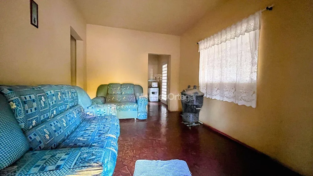 Chácara, 2 quartos, 3000 m² - Foto 1