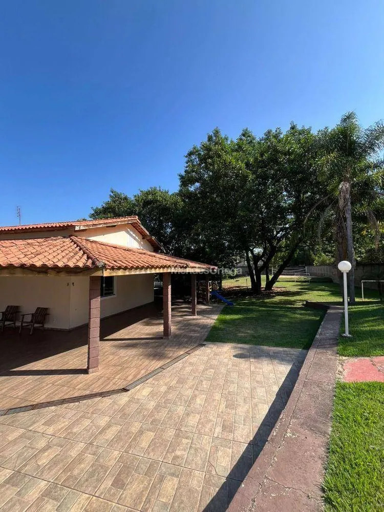 Chácara, 3 quartos, 4500 m² - Foto 1