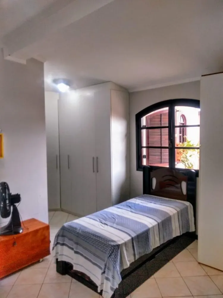Casa, 3 quartos, 242 m² - Foto 8