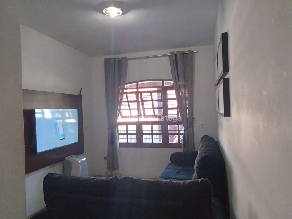 Casa, 3 quartos, 175 m² - Foto 1