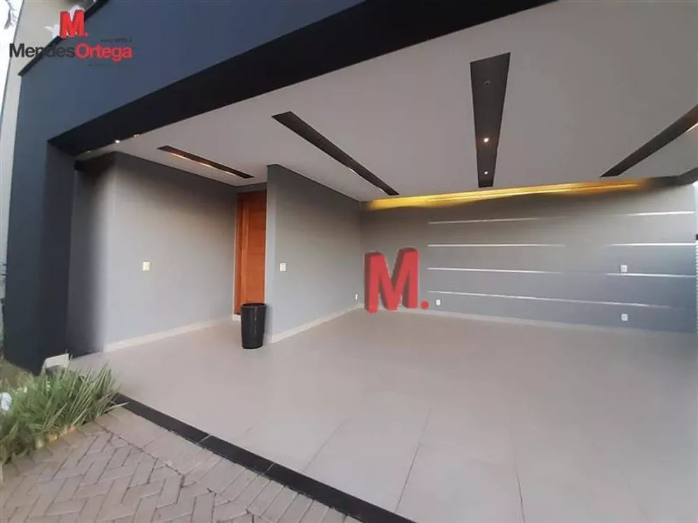 Casa de Condomínio à venda com 4 quartos, 395m² - Foto 1