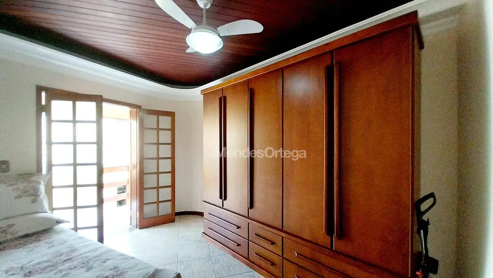 Casa, 3 quartos, 304 m² - Foto 13