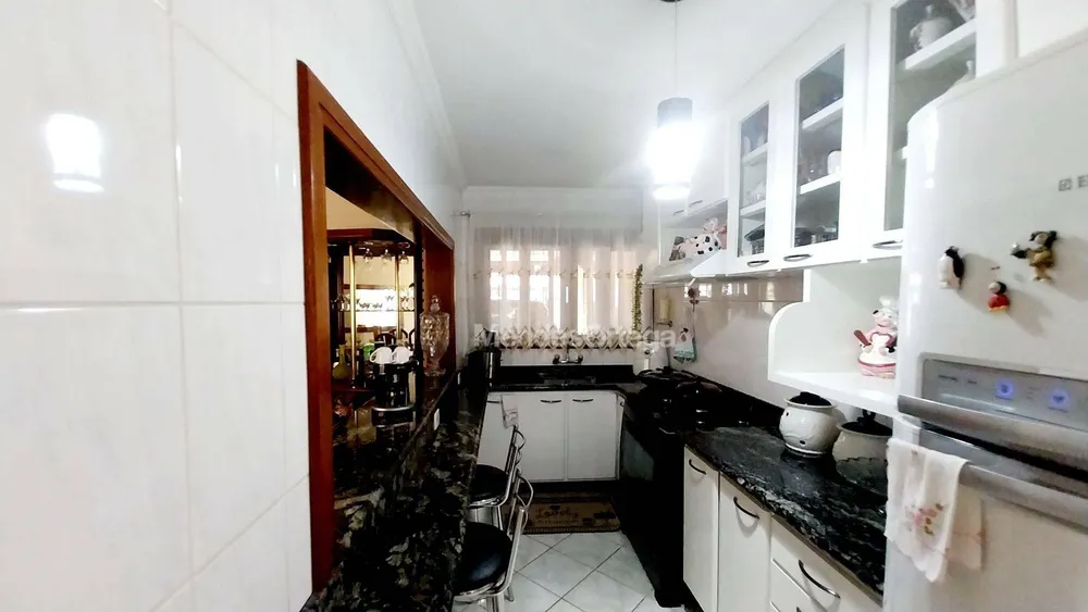 Casa, 3 quartos, 304 m² - Foto 3