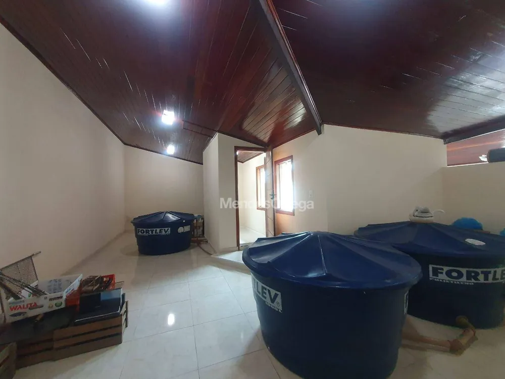 Casa, 3 quartos, 338 m² - Foto 3