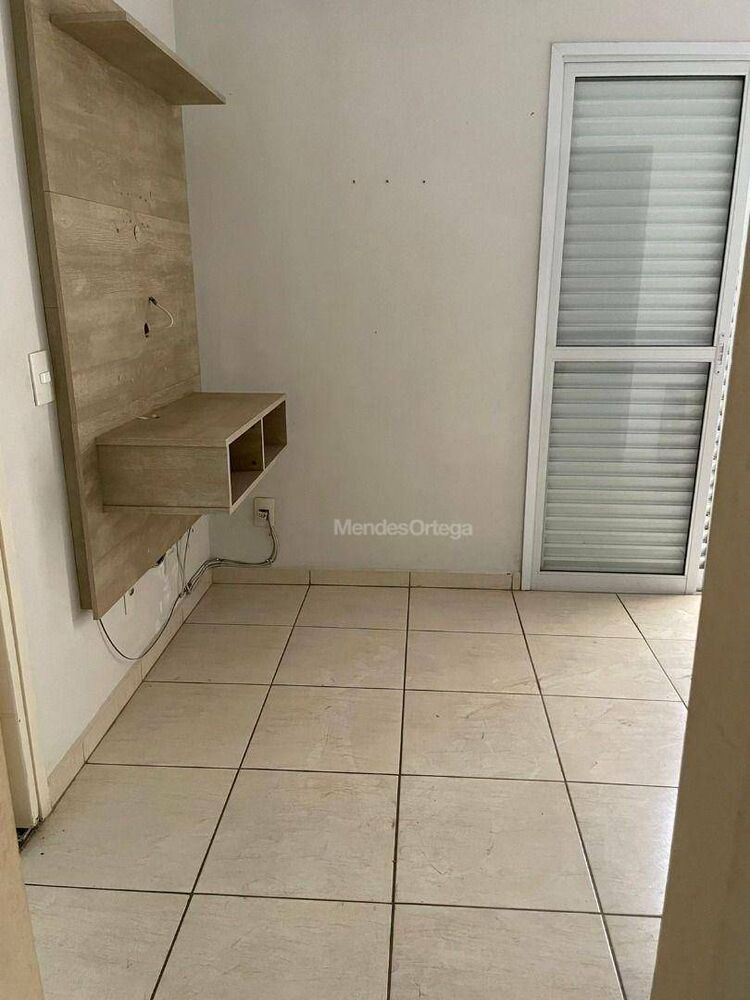 Apartamento à venda com 2 quartos, 66m² - Foto 3
